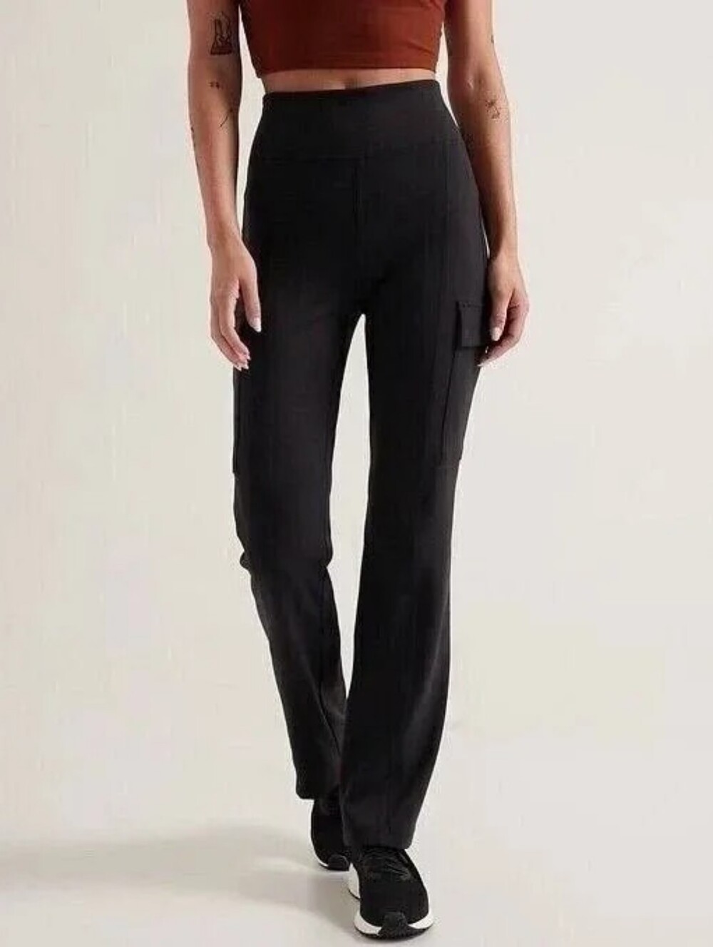 ATHLETA | Delancey Straight Cargo Pant Solid Black 🖤